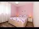 Apartments Gordana Mar - with pool : A1(2+2), A2H(4+2) Vrsi - Zadar riviera  - Apartment - A1(2+2): bedroom