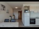 Apartments Nenad - with pool; A1(4+1), A2(4+1), SA3(3), SA4(3), A5(2+2) Vrsi - Zadar riviera  - Apartment - A1(4+1): kitchen and dining room