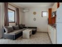 Apartments Nenad - with pool; A1(4+1), A2(4+1), SA3(3), SA4(3), A5(2+2) Vrsi - Zadar riviera  - Apartment - A2(4+1): living room