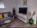 Apartments Franka - 70 m from sea: A1(6) Zadar - Zadar riviera  - Apartment - A1(6): living room