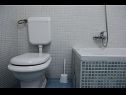 Apartments MIRJANA - nearby the sea A-Zoe (4) Zadar - Zadar riviera  - Apartment - A-Zoe (4): bathroom with toilet