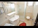 Apartments Eddie - great location & comfor: A1(4+1), A2(4+1), A3(4+1), A4(4+1) Zadar - Zadar riviera  - Apartment - A4(4+1): bathroom with toilet