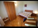Apartments Dragica - with nice view: A1(4) Zadar - Zadar riviera  - Apartment - A1(4): bedroom