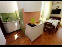 Apartments Ankica - 150 m from beach: A1(2+2), A2(5), A3(4+1), A4(2+2) Zadar - Zadar riviera  - Apartment - A1(2+2): kitchen and dining room