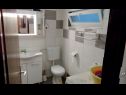 Apartments Miki - 50 M from the beach : A1(4+1), A2(4+1), A3(4+1) Zadar - Zadar riviera  - Apartment - A1(4+1): bathroom