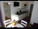 Apartments Sunny by the Sea APP1(2), SAPP2(2), APP3(2+1), APP4(4+1) Zaton (Zadar) - Zadar riviera  - Apartment - APP1(2): kitchen and dining room