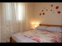 Apartments Ivo - family friendly: A1 Crveni (2+2), A2 Plavi (2+2), A3 Bez (2+2) Zaton (Zadar) - Zadar riviera  - Apartment - A3 Bez (2+2): bedroom