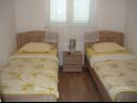Apartments FRANE - family apartment A1 prizemlje(4+1), A2 kat(4+1) Zaton (Zadar) - Zadar riviera  - Apartment - A1 prizemlje(4+1): bedroom