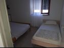 Apartments Mari - close to the sea & parking: A1(4+2), A2(2+2), A3(4+2) Zaton (Zadar) - Zadar riviera  - Apartment - A2(2+2): bedroom