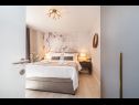 Holiday home Luxury Villa with pool H(12) Zaton (Zadar) - Zadar riviera  - Croatia - H(12): bedroom