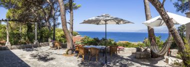 Apartments Tomi - 120m from the sea: A1(4+2) Postira - Island Brac 