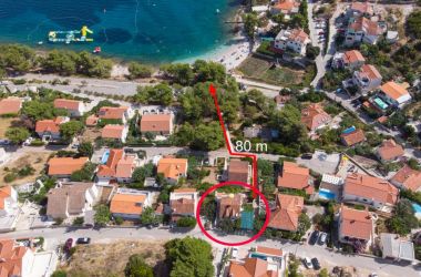 Apartments Damir - 80 m from beach: A1(4), A2(2+2) Postira - Island Brac 
