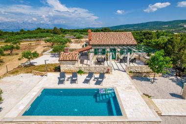 Holiday home Diana - pool and terrace: H(4+1) Pucisca - Island Brac  - Croatia