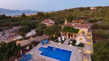 Holiday home Toni - luxurious and fully equipped: H(4+1) Supetar - Island Brac  - Croatia