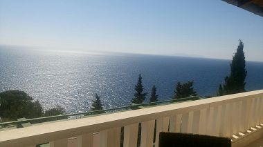 Apartments Dragomil - beautiful sea view: A1 (4), B2 (3), C3 (4), D4 (2) Sveta Nedjelja - Island Hvar 