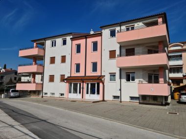 Apartments Ana - sea view: A1(4+1) Medulin - Istria 
