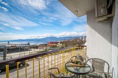 Apartments Slava - sea view: A1(4+2) Rijeka - Kvarner 