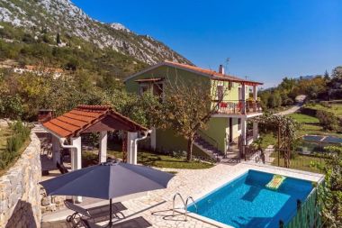 Holiday home Green Villa - with 4 bedroom and private pool: H(7+3) Ostrvica - Riviera Omis  - Croatia