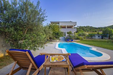 Holiday home Joanna - with pool: H(10+1) Tugare - Riviera Omis  - Croatia