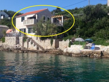 Apartments Nikola - in front of the sea: A1(4) Cove Donja Krusica (Donje selo) - Island Solta  - Croatia