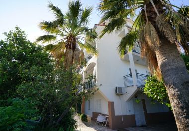 Apartments Marija - 120 m from the beach : A1(4+1), SA3(2) Podstrana - Riviera Split 
