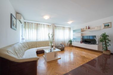 Apartments Snjeza - spacious & comfortable: A1(4) Split - Riviera Split 