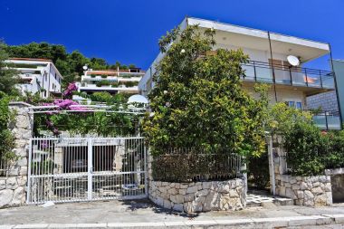 Apartments Dragi - great location & comfortable: SA1(2), A2(3), A3(3) Split - Riviera Split 