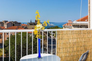 Apartments Helena - with terrace : A1(2+2) Split - Riviera Split 