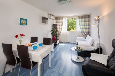 Apartments Dragica 1 - cozy flat : A1(3) Split - Riviera Split 