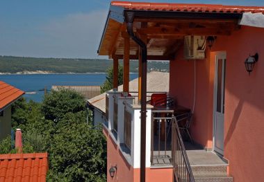 Apartments Tiho - nice view: A1 prizemlje(5+1), A2 kat(5+1), A3 kat II(4+2) Gornji Karin - Zadar riviera 