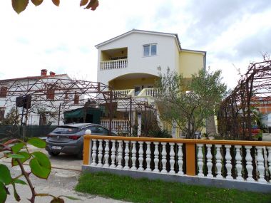 Apartments Draga - big terrace apartment: A2(4+1) Sabunike - Zadar riviera 