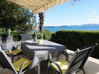Holiday home Villa Petar 2 - 10m from sea: H(4) Zadar - Zadar riviera  - Croatia