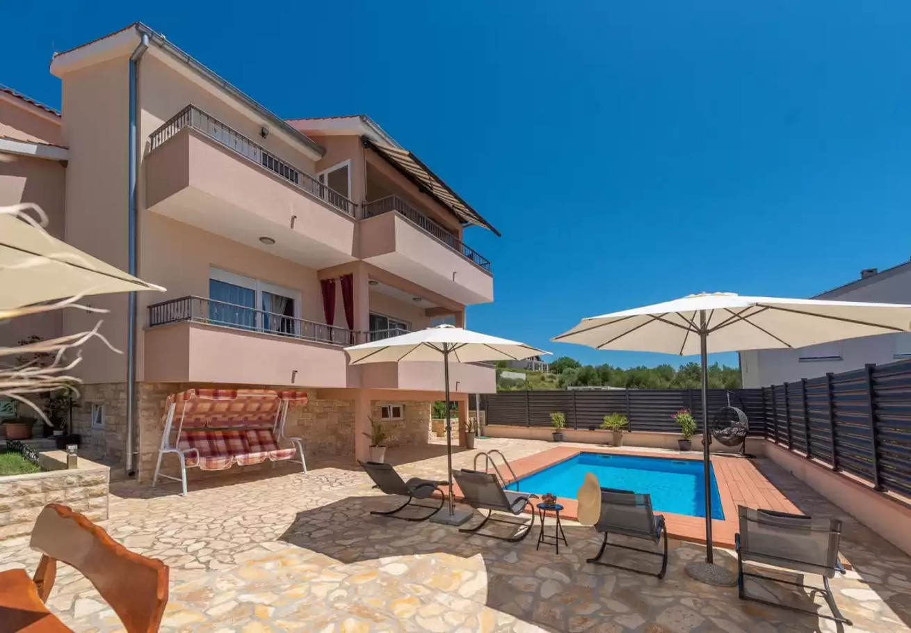Apartments Vila Iva - with pool: A1(4+2) Sveti Petar - Riviera Biograd 
