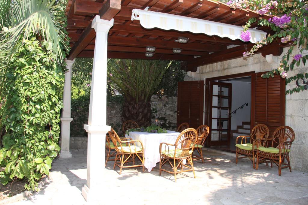 Holiday home Davor - relaxing and great location house : H(7+2) Sutivan - Island Brac  - Croatia