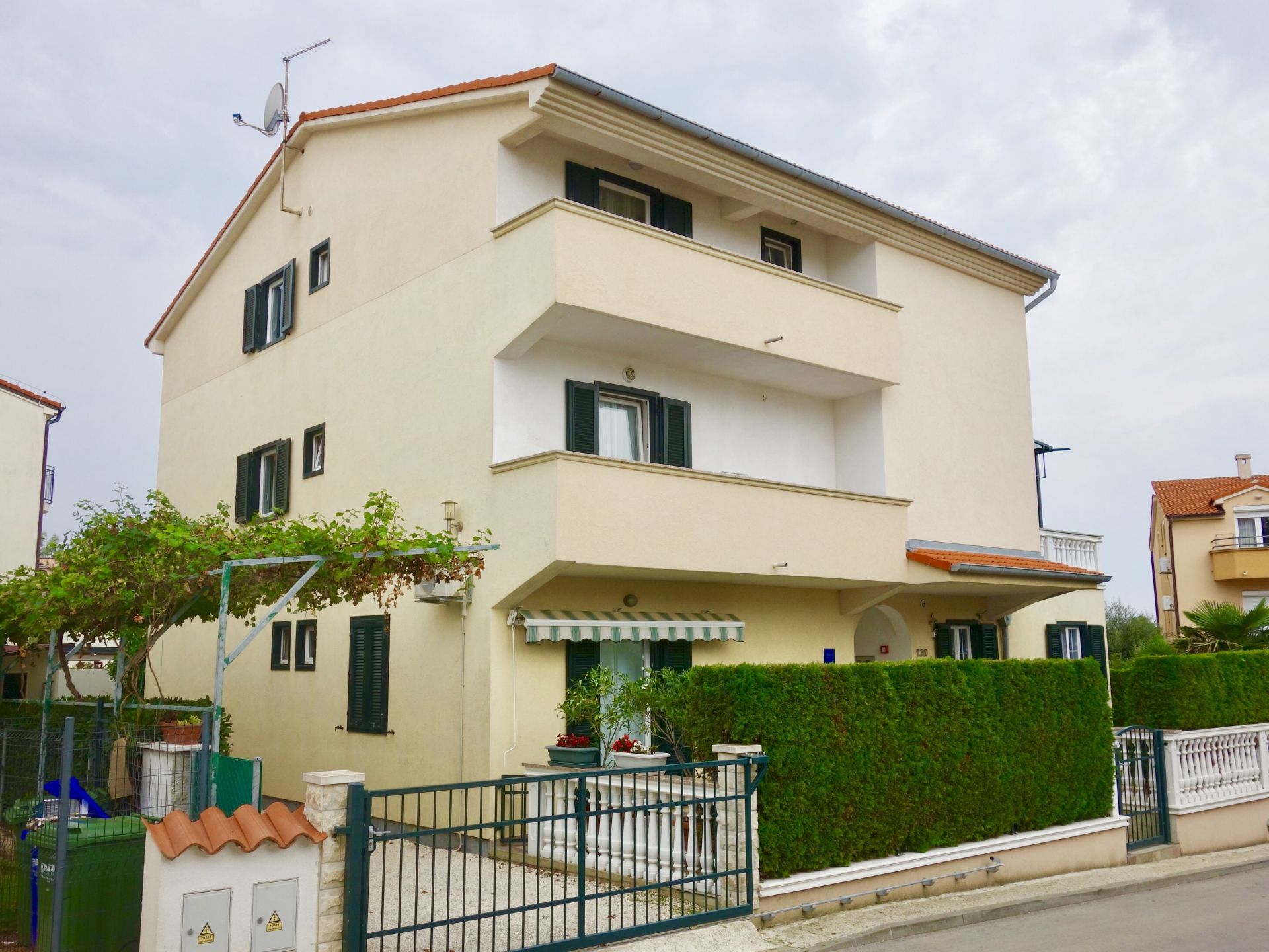 Apartments Jasmina A1(4), A2(2+2), A3(2+2), SA4(2) Medulin - Istria 