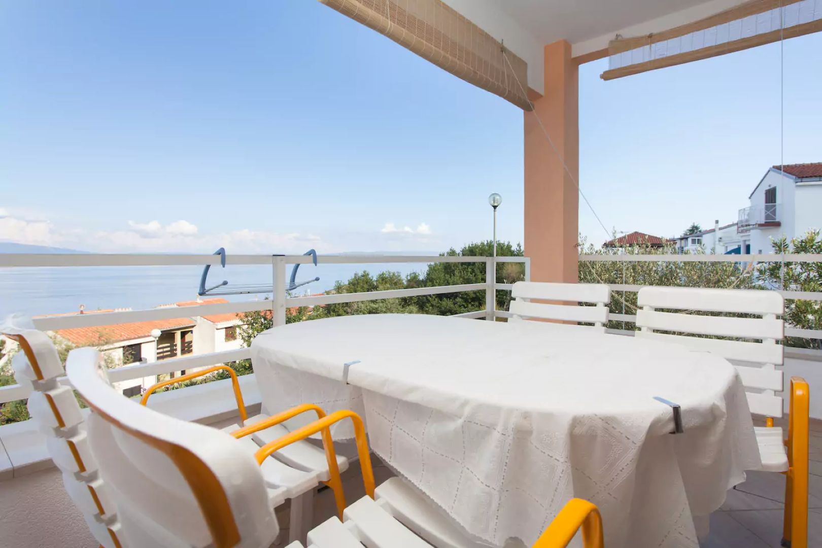 Apartments Jenny - sea view: A1(2+2) Ravni - Istria 
