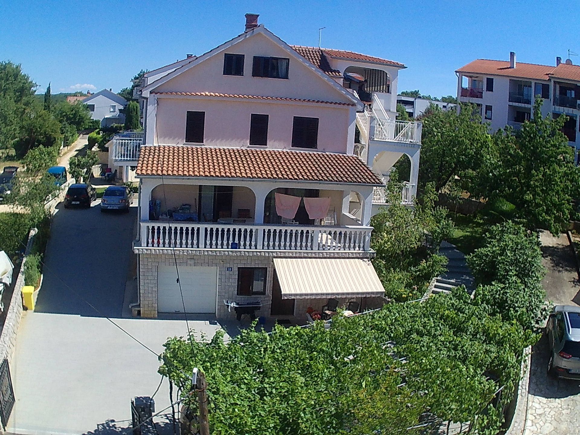 Apartments Sanda - 120m from the beach: A1 Rozi (2+2), A2 Zeleni (2+2), A3 Smeđi (4+1), A4 Plavi (4), SA4 (2) Malinska - Island Krk 