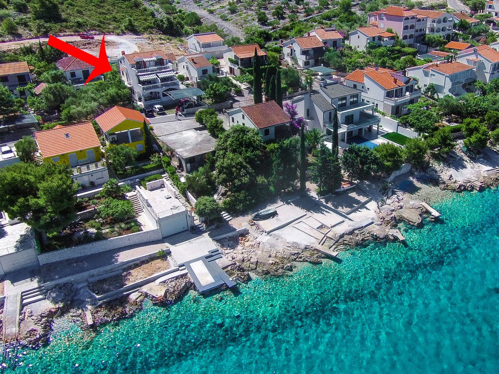 Apartments Milans - 25m from the beach: A3(2+2), A4(2+2), A5(6+1) Razanj - Riviera Sibenik 