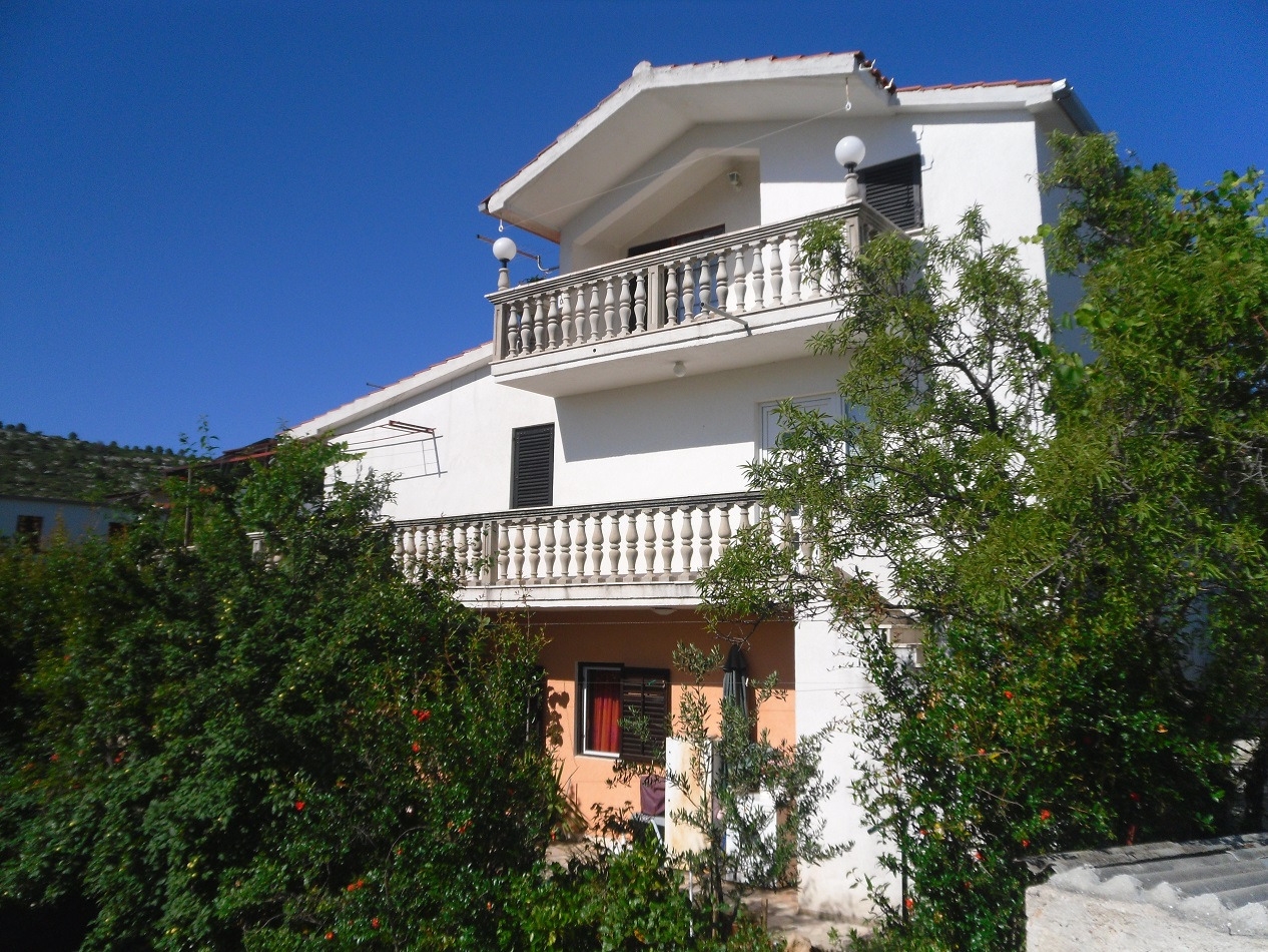 Apartments Mio - 100 m from beach: A1(6+1), A2(4+1) Stupin Celine (Rogoznica) - Riviera Sibenik 