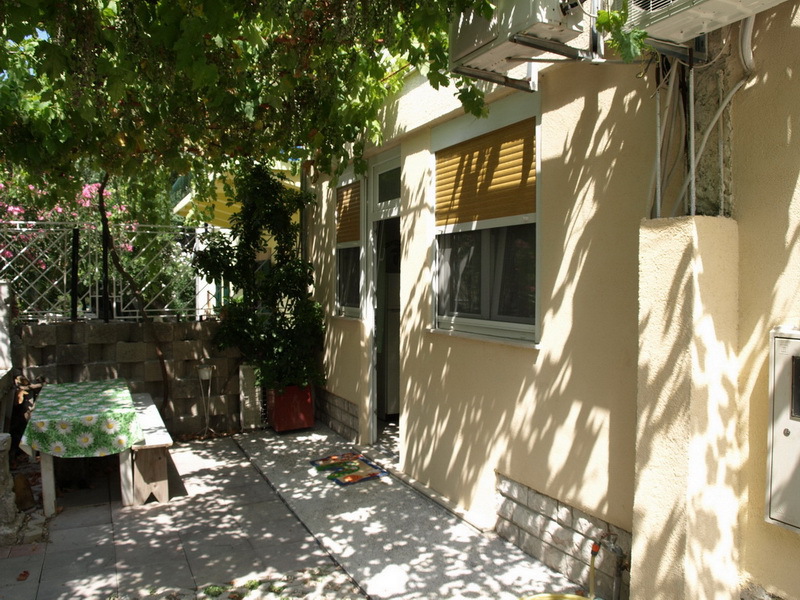 Apartments Edvard - garden terrace : SA1- zeleni (2), SA2- plavi (2) Split - Riviera Split 