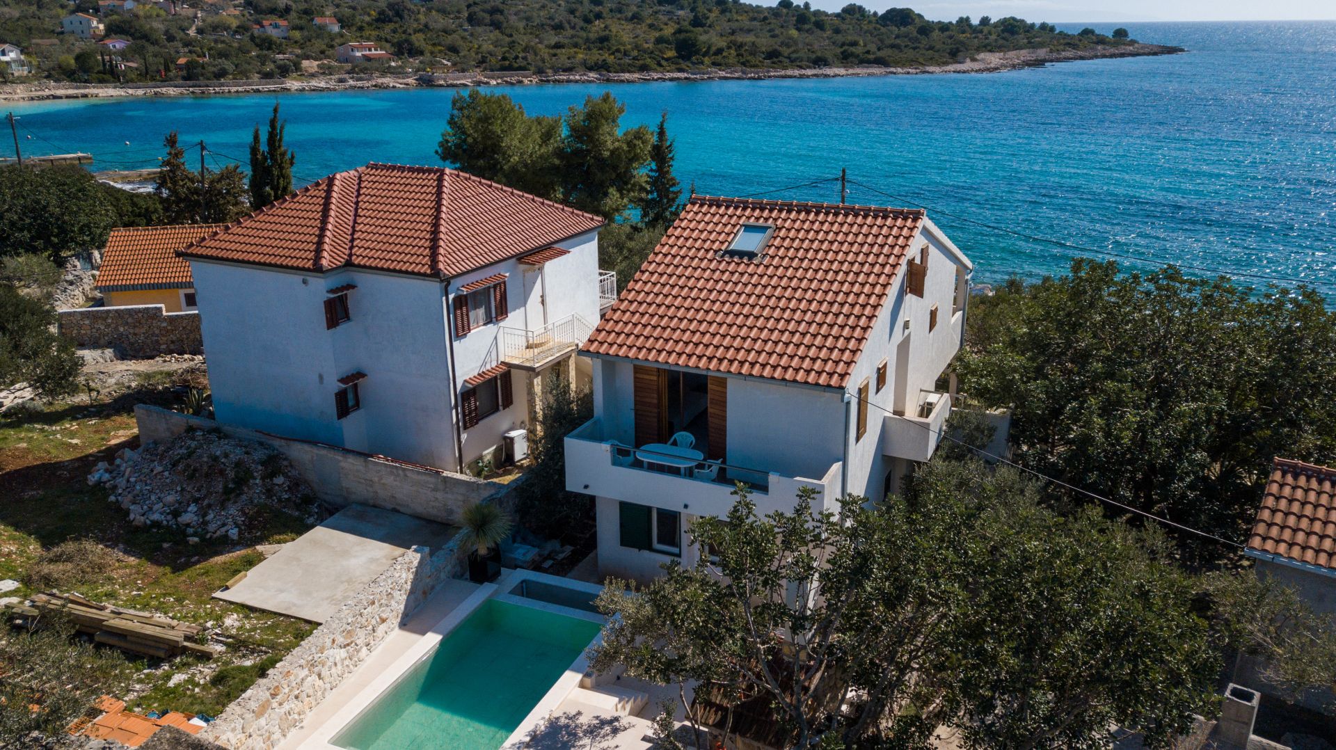 Holiday home Bože - 10m from the sea: H(10+2) Drvenik Mali (Island Drvenik Mali) - Riviera Trogir  - Croatia
