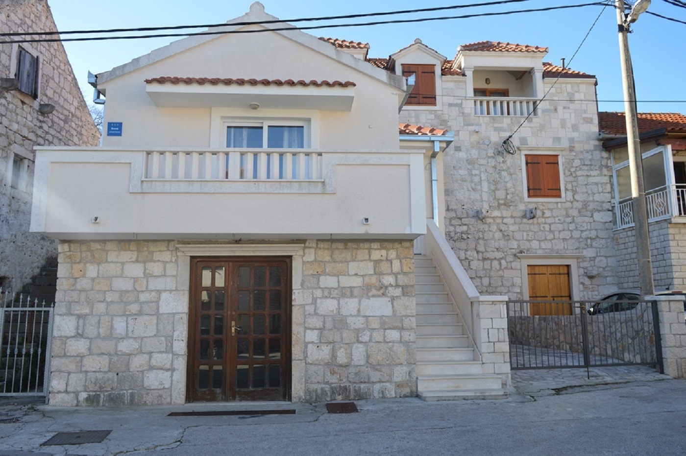 Apartments Mira 1 - Family Apartment: A Duje (2+1) Marina - Riviera Trogir 