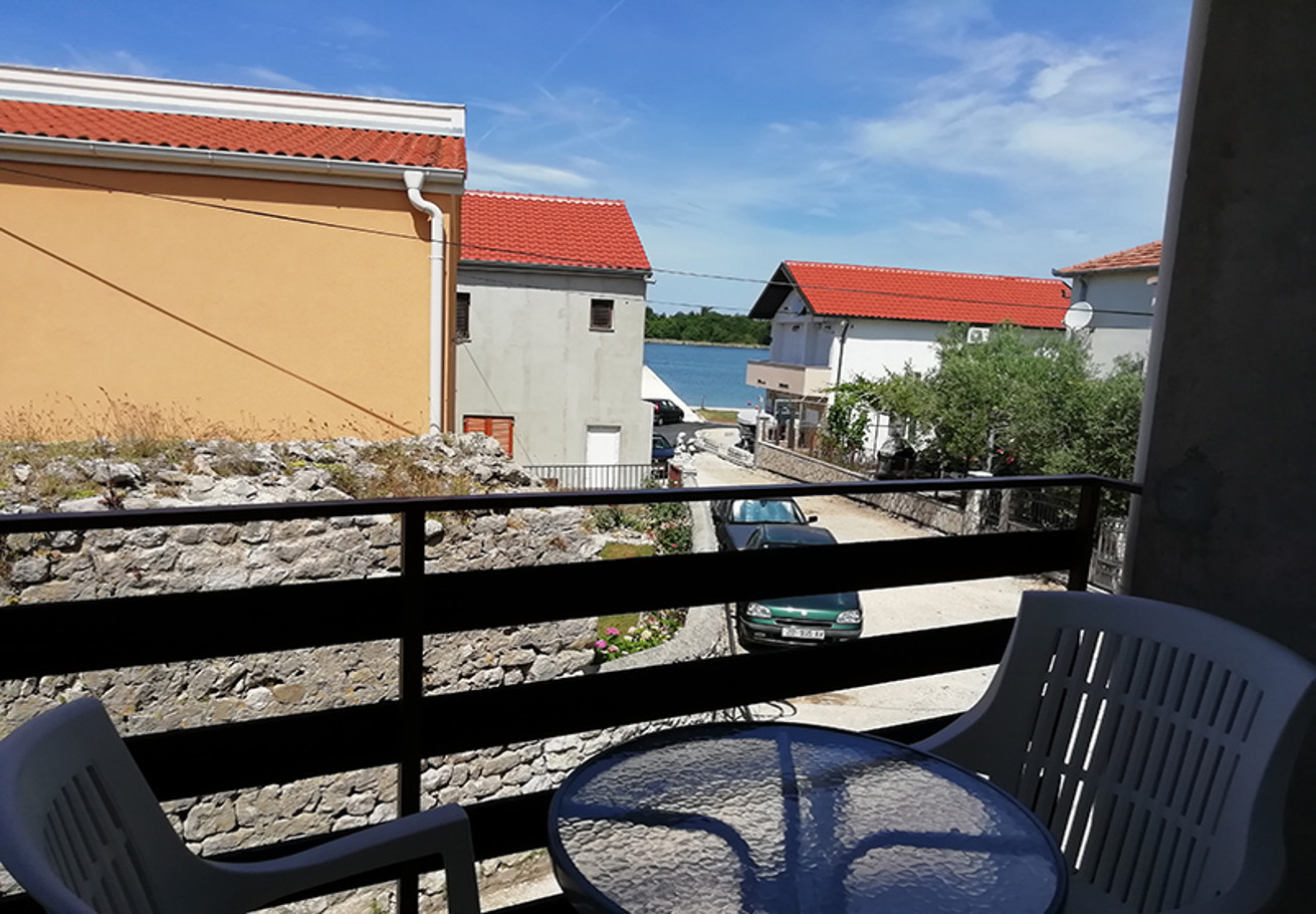 Apartments Ljilja 1 - with terrace : A1(6+2) Nin - Zadar riviera 
